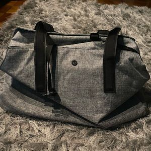 Lululemon Athletica gray duffle bag